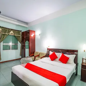Super Oyo 266 Golden Gate 2* Da Nang