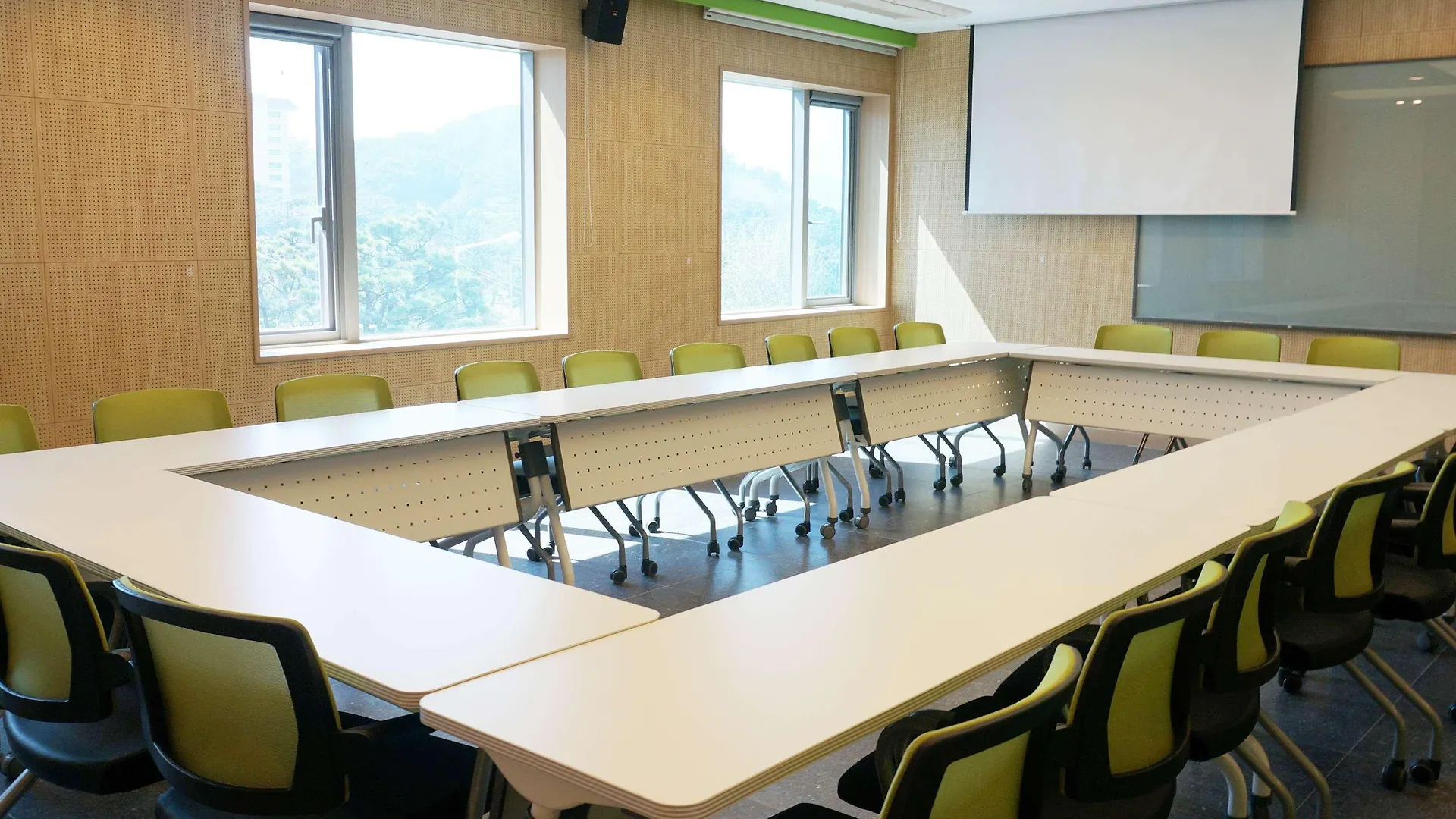 Ambassador Busan Haeundae 2*,  Южная Корея