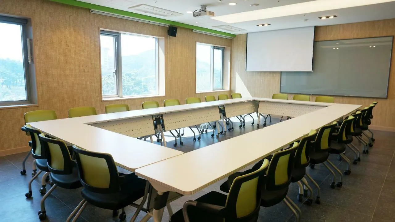Ambassador Busan Haeundae 2*,