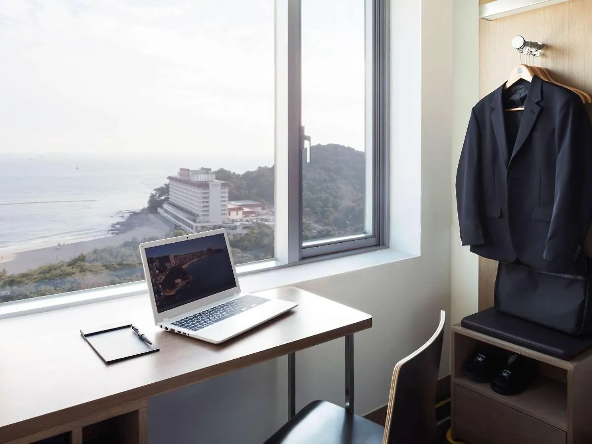 Отель Ambassador Busan Haeundae
